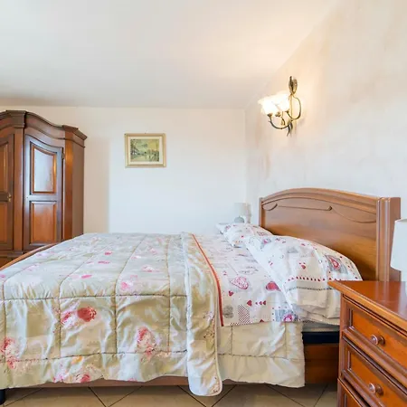 Casa Il Portico Apartment *